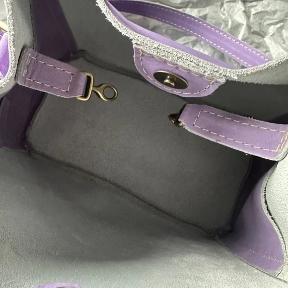 New Portland Leather Butterfly 🦄 Chalk 🦄 - Picture 3 of 6